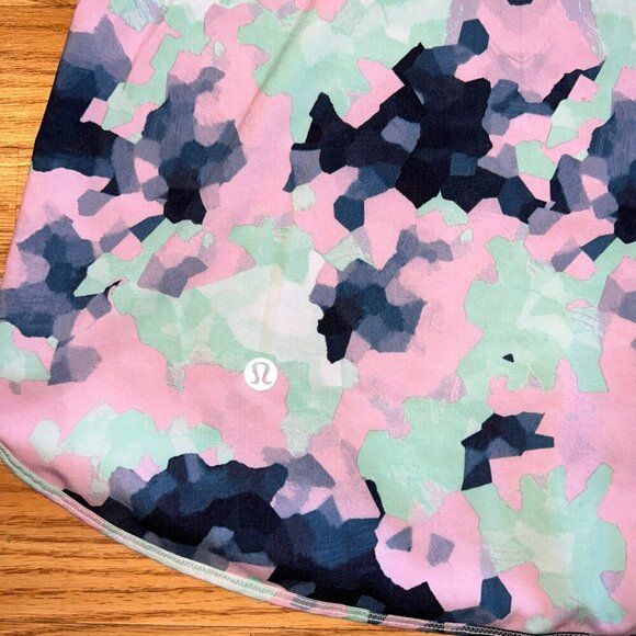 lululemon tanktop - Picture 3 of 5